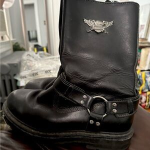 Size 8 Men’s / size 10 Women’s  Leather Harley Davidson’s boots